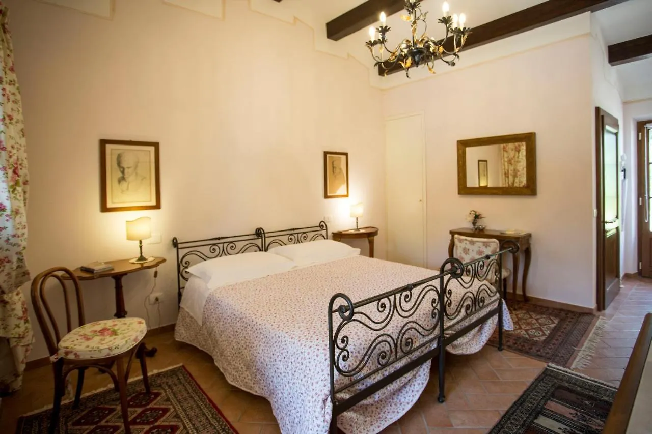 La Renaia Villa Cortona 0*,